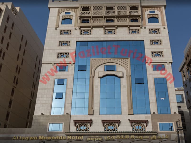 Merkeziye Otel, Zehra Grubu vb. oteller — Medine